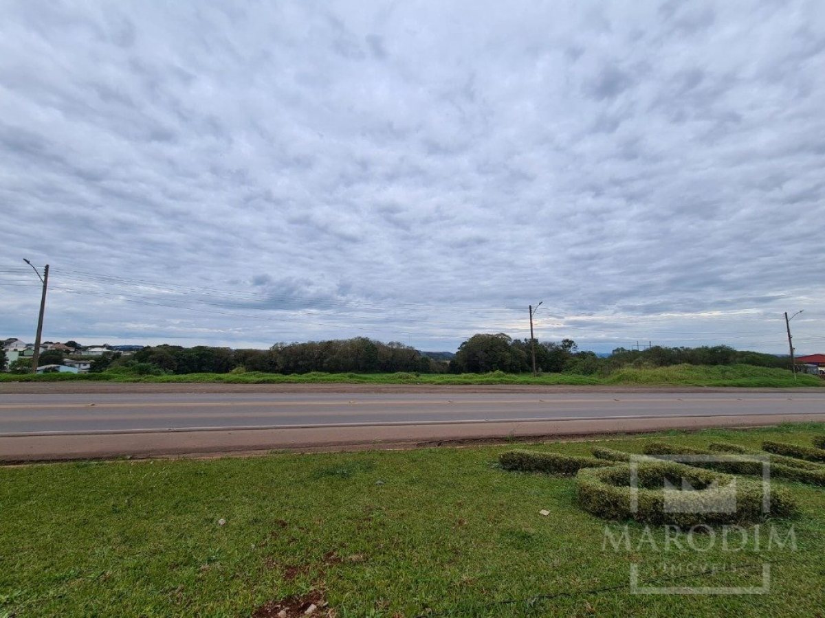 Área com 30000m², Nao suíte, no bairro Borges de Medeiros em Marau