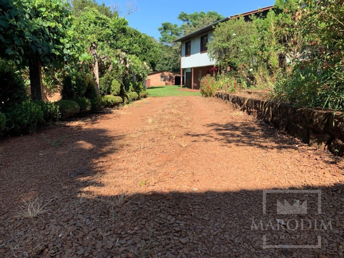 Sítio com 17294m², 3 dormitórios, Nao suíte, 4 vagas, no bairro Interior em Marau