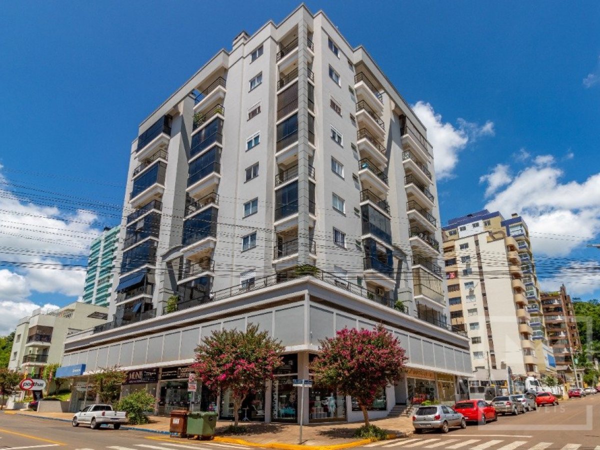 Apartamento com 148m², 3 dormitórios, Sim suíte, 1 vaga, no bairro Centro em Marau