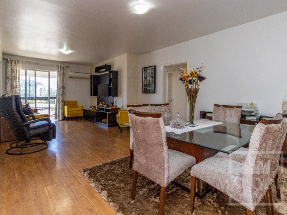 Apartamento com 148m², 3 dormitórios, Sim suíte, 1 vaga, no bairro Centro em Marau