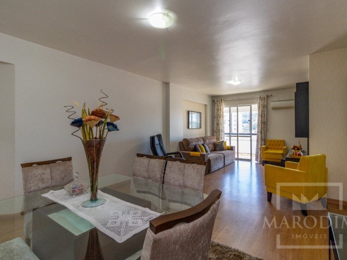 Apartamento com 148m², 3 dormitórios, Sim suíte, 1 vaga, no bairro Centro em Marau