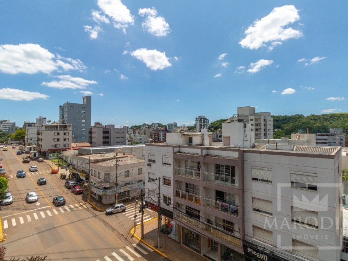 Apartamento com 148m², 3 dormitórios, Sim suíte, 1 vaga, no bairro Centro em Marau