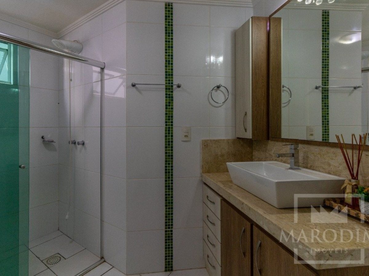 Apartamento com 148m², 3 dormitórios, Sim suíte, 1 vaga, no bairro Centro em Marau