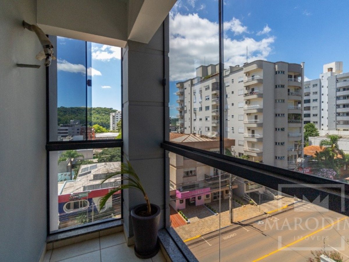 Apartamento com 148m², 3 dormitórios, Sim suíte, 1 vaga, no bairro Centro em Marau