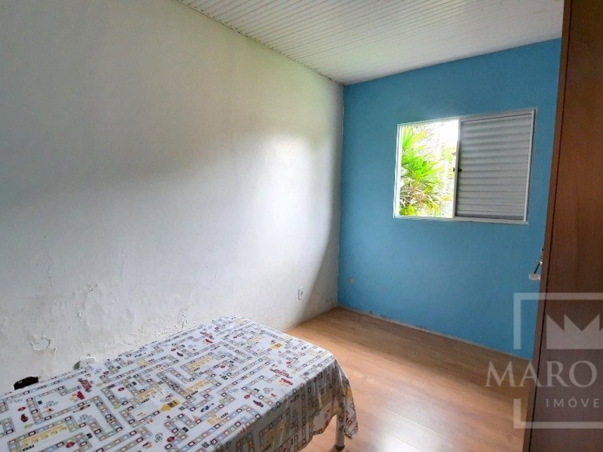 Casa com 146m², 3 dormitórios, Nao suíte, 1 vaga, no bairro Frei Adelar em Marau