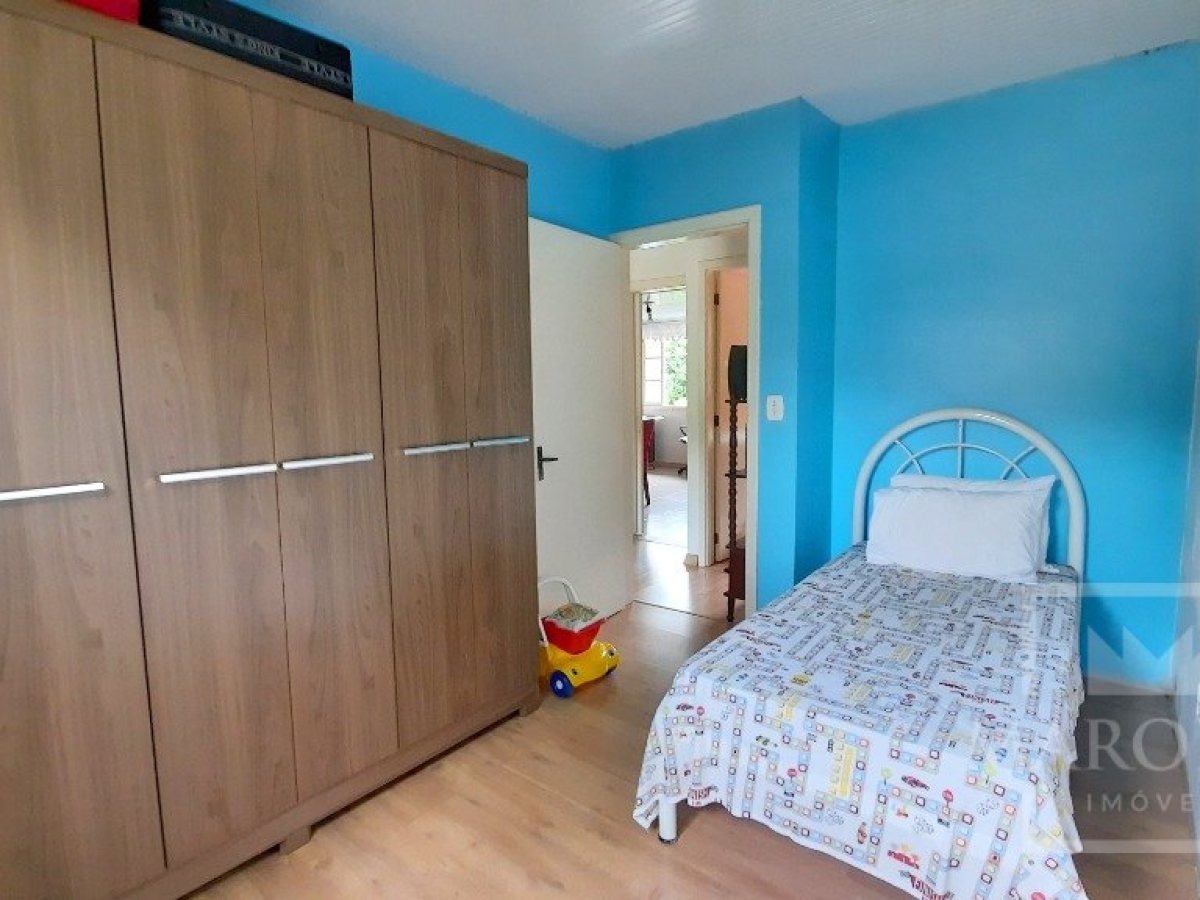 Casa com 146m², 3 dormitórios, Nao suíte, 1 vaga, no bairro Frei Adelar em Marau