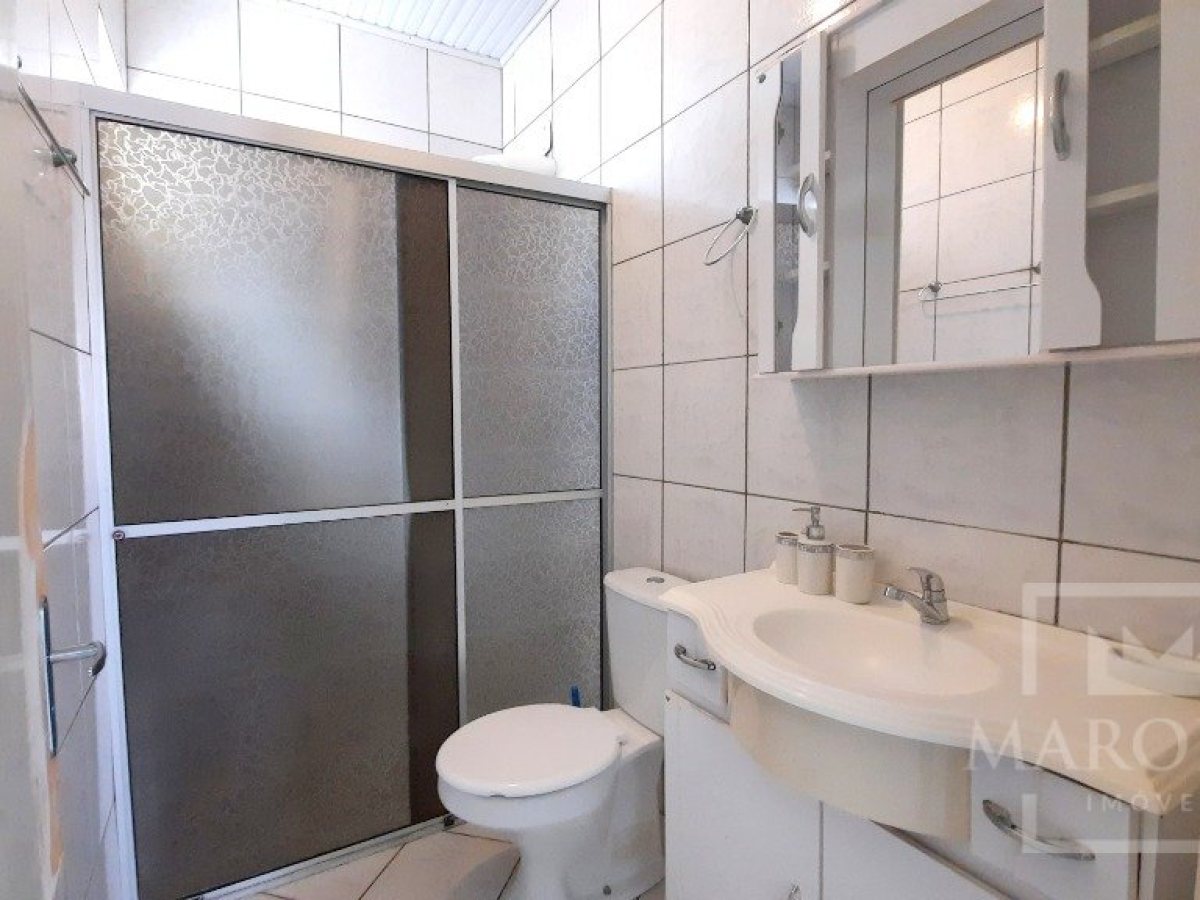 Casa com 137m², 2 dormitórios, Nao suíte, 2 vagas, no bairro Loteamento Vicente Riva em Marau