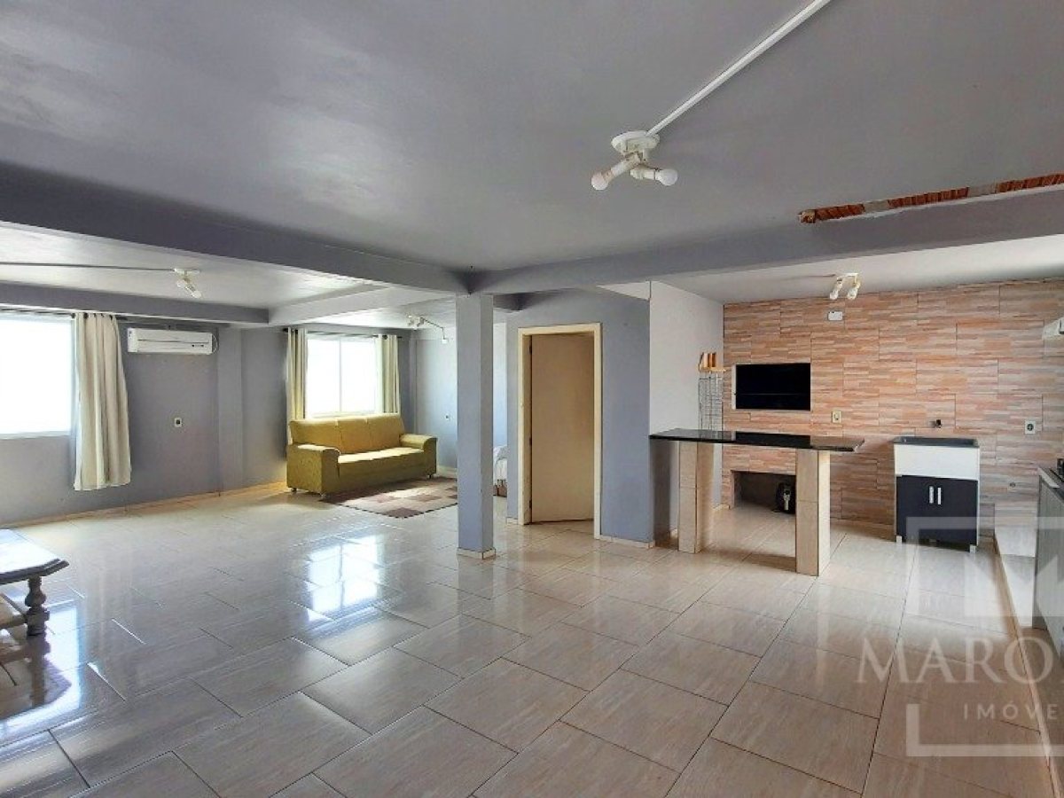 Casa com 137m², 2 dormitórios, Nao suíte, 2 vagas, no bairro Loteamento Vicente Riva em Marau