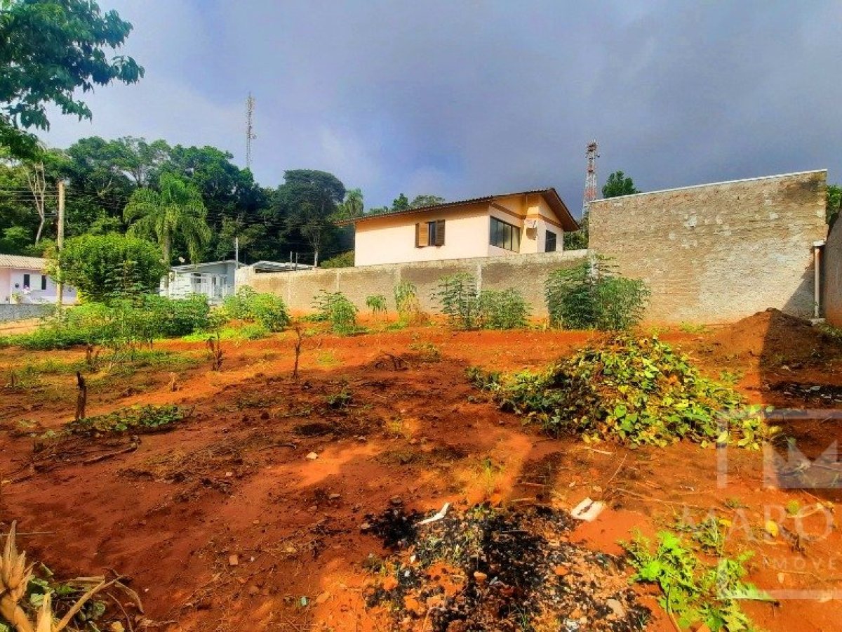 Terreno com 325m², Nao suíte, no bairro Santa Lúcia em Marau