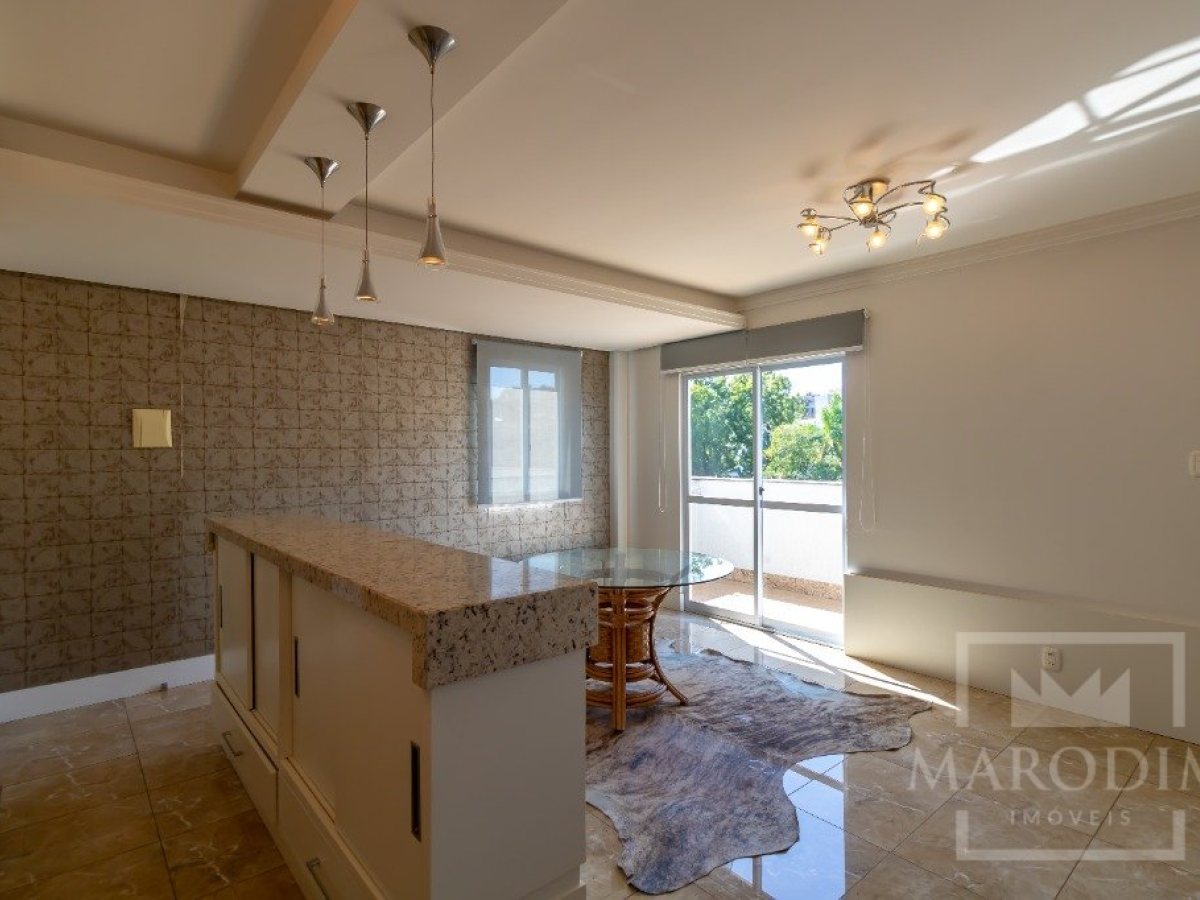 Cobertura com 226m², 3 dormitórios, Nao suíte, 3 vagas, no bairro Centro em Marau