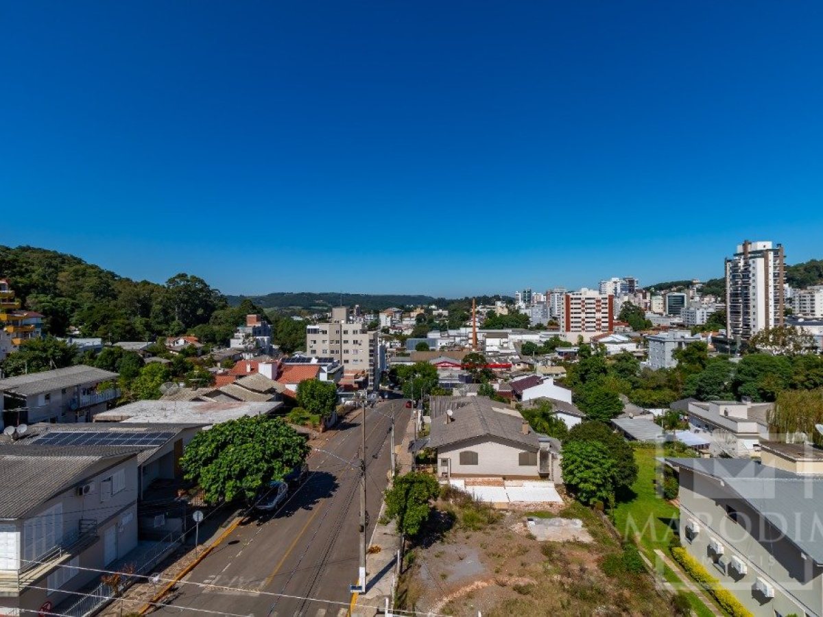 Cobertura com 226m², 3 dormitórios, Nao suíte, 3 vagas, no bairro Centro em Marau