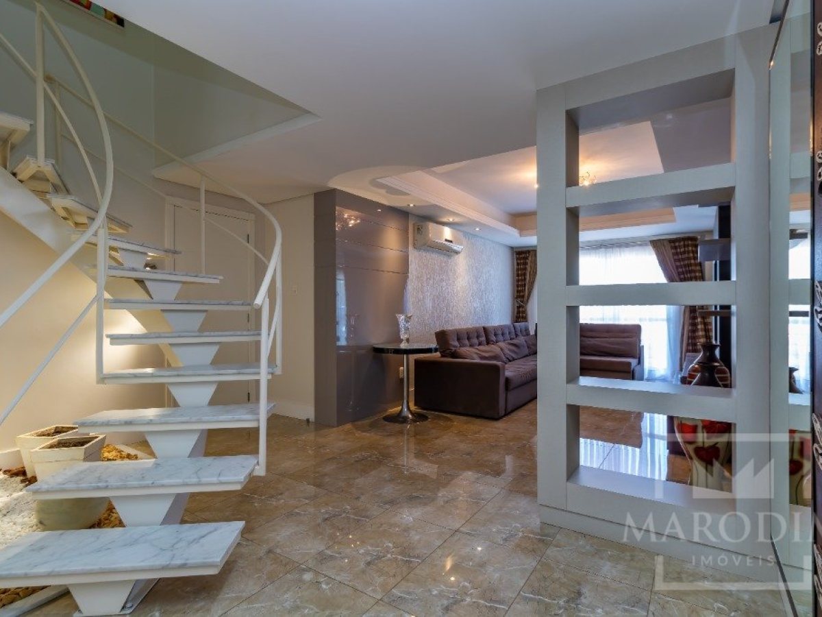 Cobertura com 226m², 3 dormitórios, Nao suíte, 3 vagas, no bairro Centro em Marau