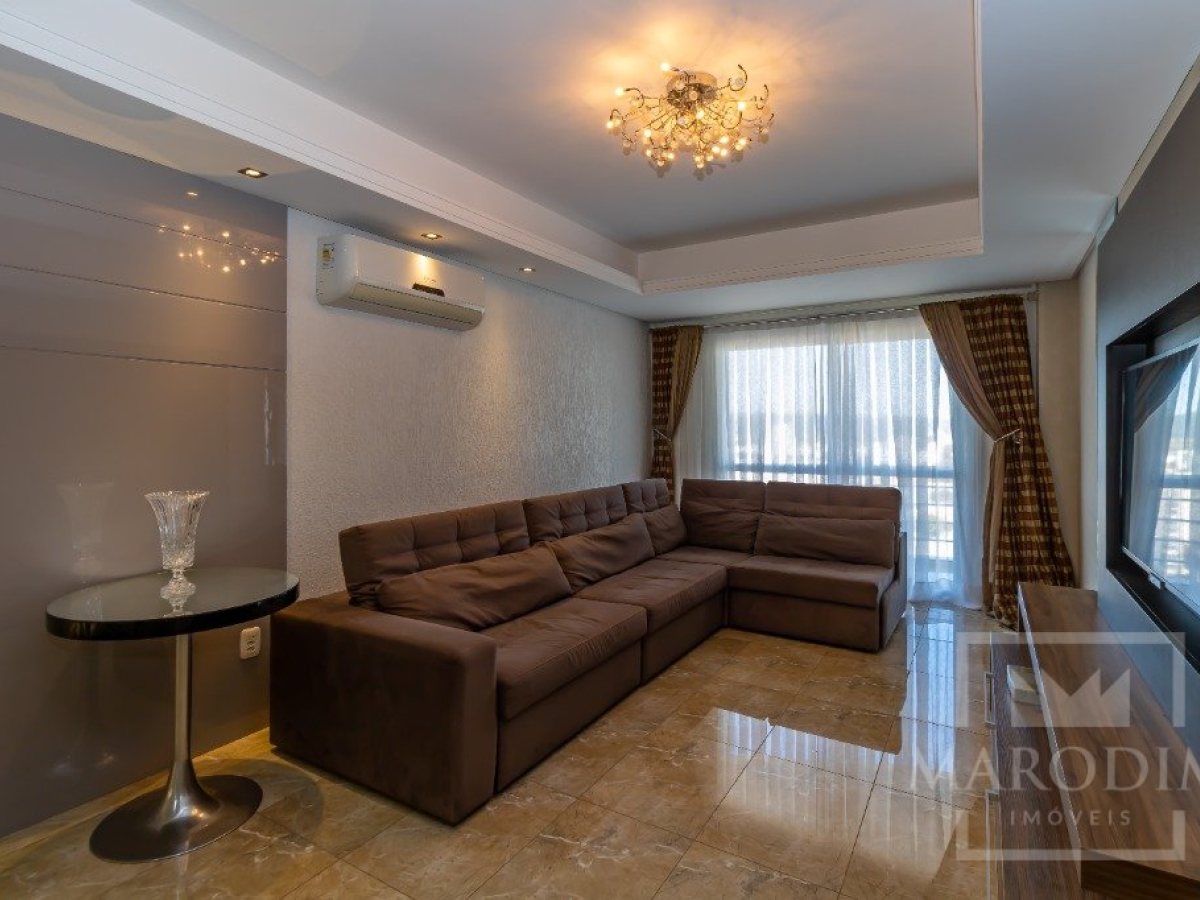 Cobertura com 226m², 3 dormitórios, Nao suíte, 3 vagas, no bairro Centro em Marau