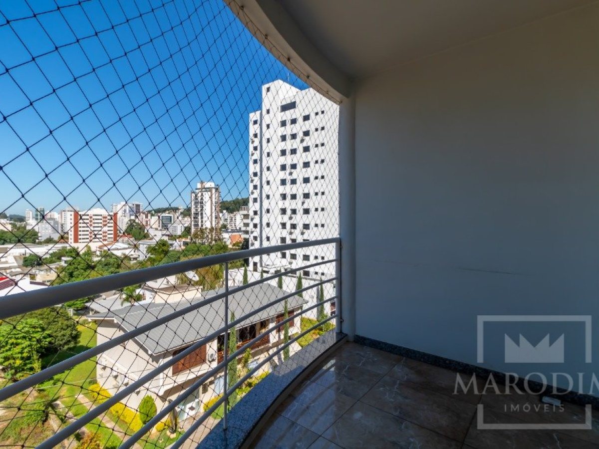 Cobertura com 226m², 3 dormitórios, Nao suíte, 3 vagas, no bairro Centro em Marau