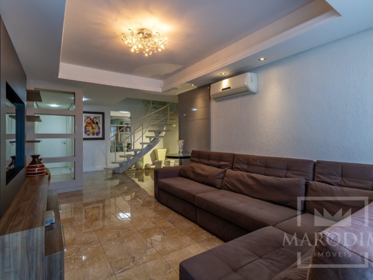 Cobertura com 226m², 3 dormitórios, Nao suíte, 3 vagas, no bairro Centro em Marau