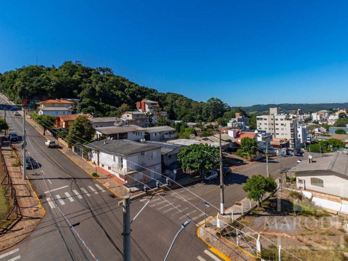 Cobertura com 226m², 3 dormitórios, Nao suíte, 3 vagas, no bairro Centro em Marau