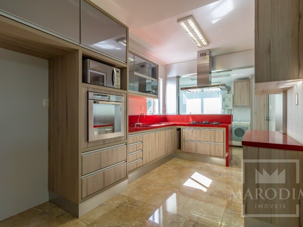 Cobertura com 226m², 3 dormitórios, Nao suíte, 3 vagas, no bairro Centro em Marau