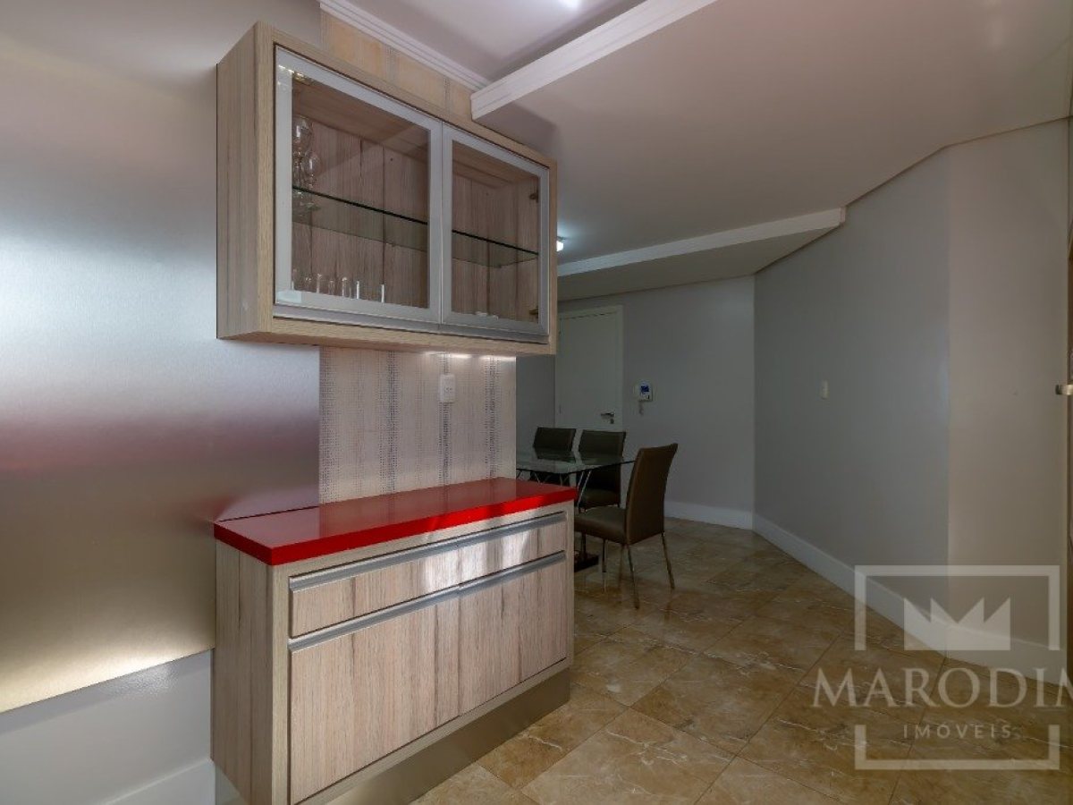 Cobertura com 226m², 3 dormitórios, Nao suíte, 3 vagas, no bairro Centro em Marau