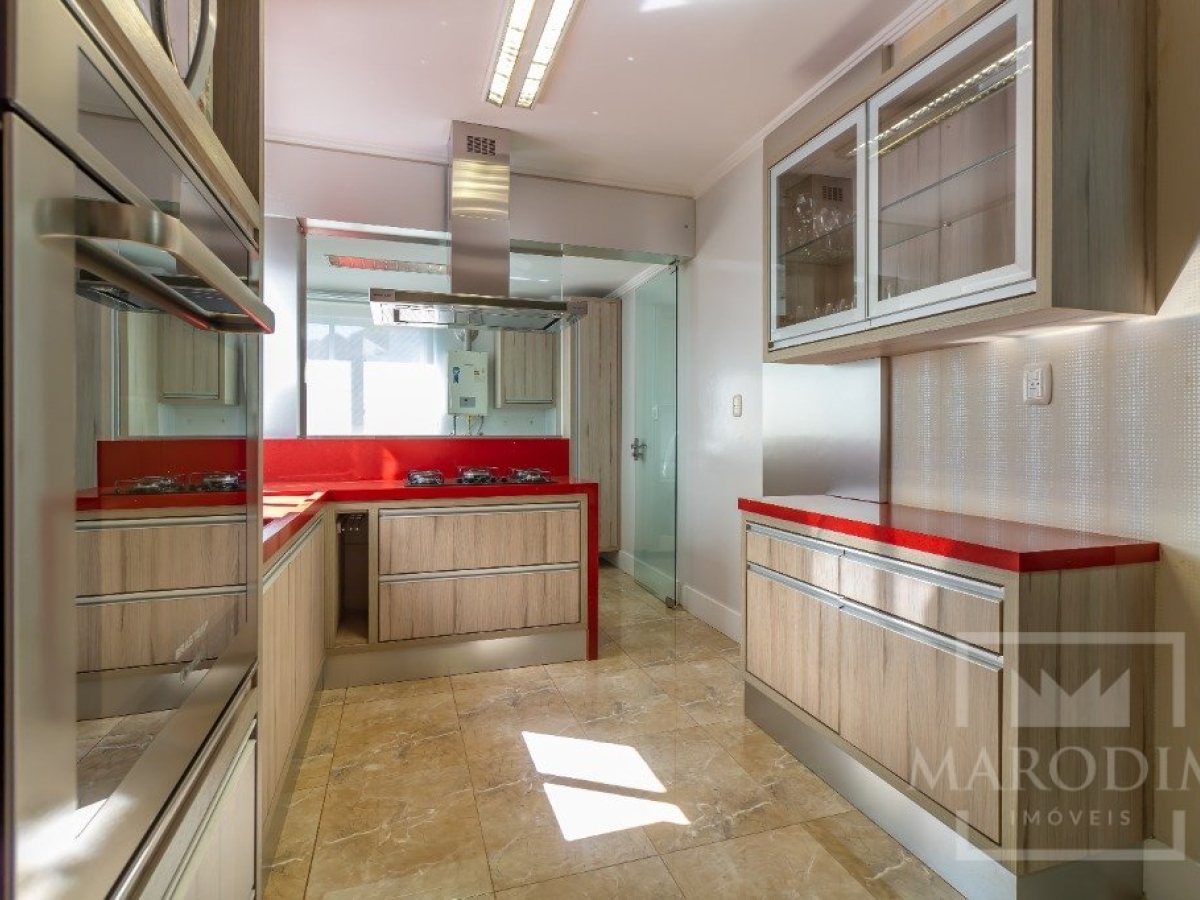 Cobertura com 226m², 3 dormitórios, Nao suíte, 3 vagas, no bairro Centro em Marau