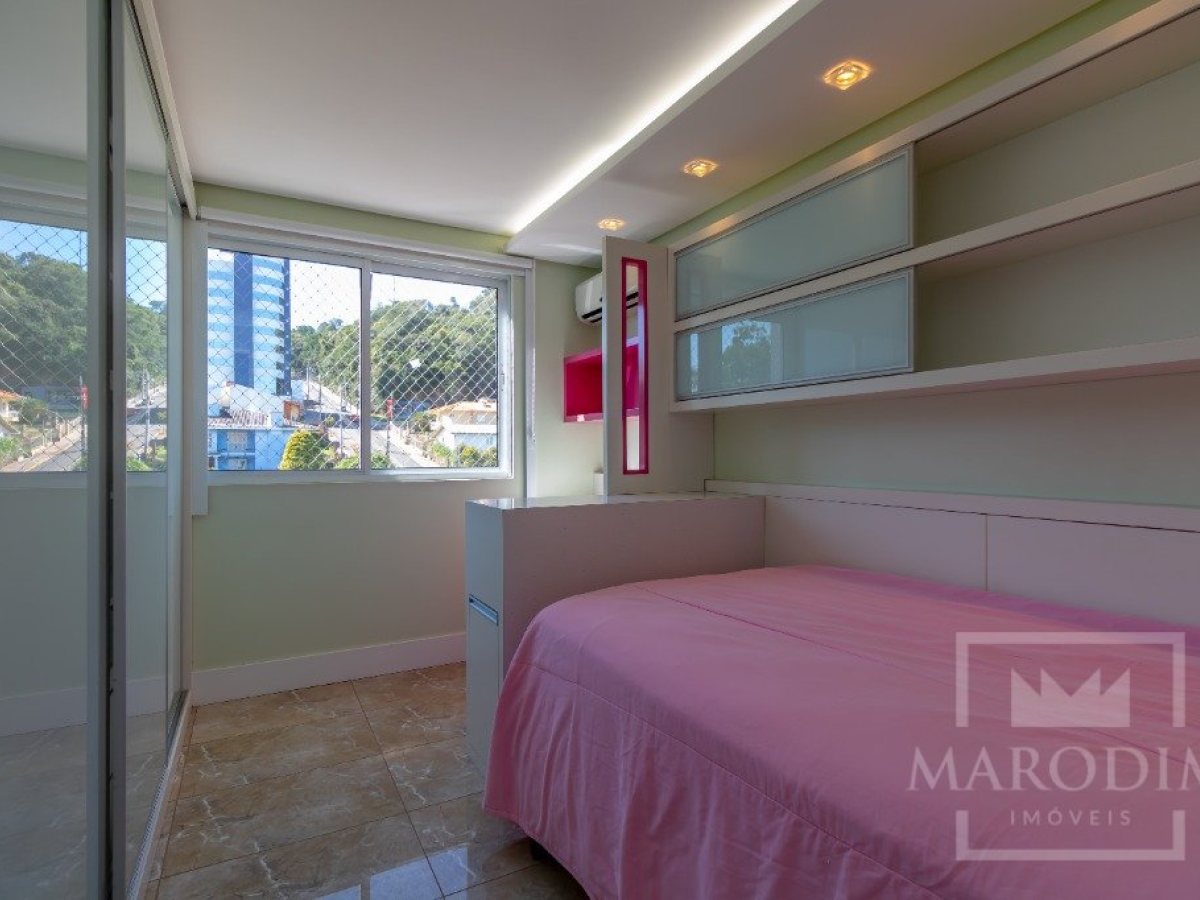 Cobertura com 226m², 3 dormitórios, Nao suíte, 3 vagas, no bairro Centro em Marau