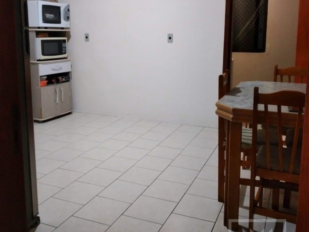 Apartamento com 118m², 3 dormitórios, Nao suíte, 1 vaga, no bairro Centro em Marau
