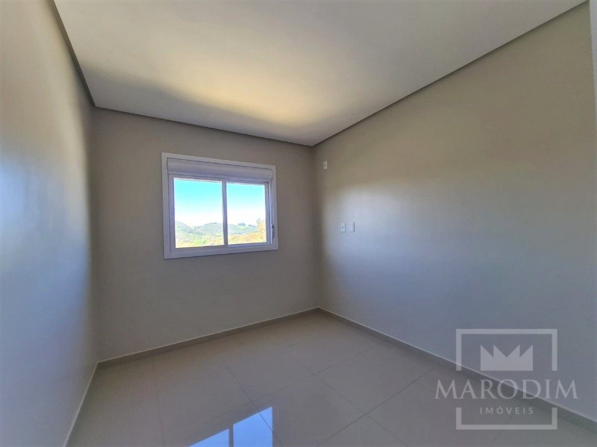 Cobertura com 185m², 2 dormitórios, Nao suíte, 2 vagas, no bairro Alberto Borella em Marau