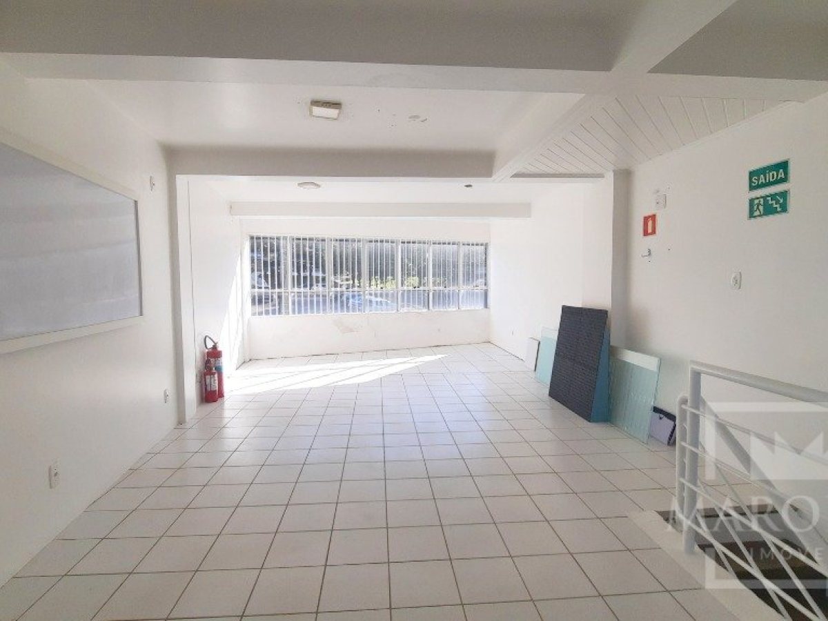 Salas/Conjuntos com 150m², Nao suíte, no bairro Centro em Marau