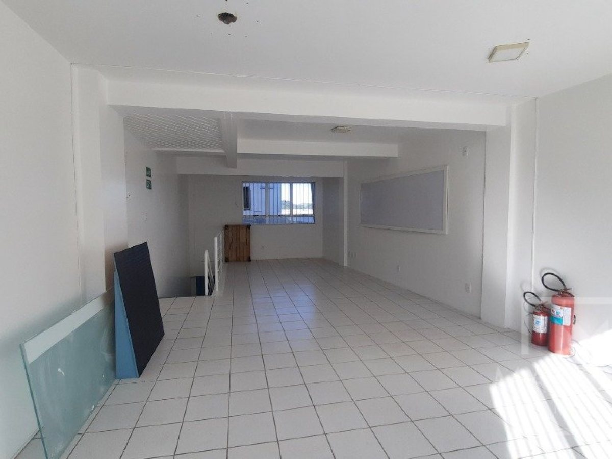 Salas/Conjuntos com 150m², Nao suíte, no bairro Centro em Marau