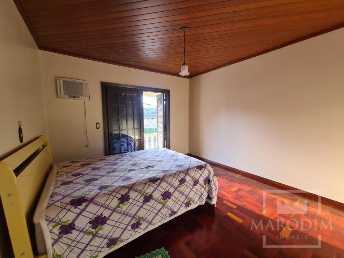 Casa com 231m², 3 dormitórios, Nao suíte, no bairro Santa Rita em Marau