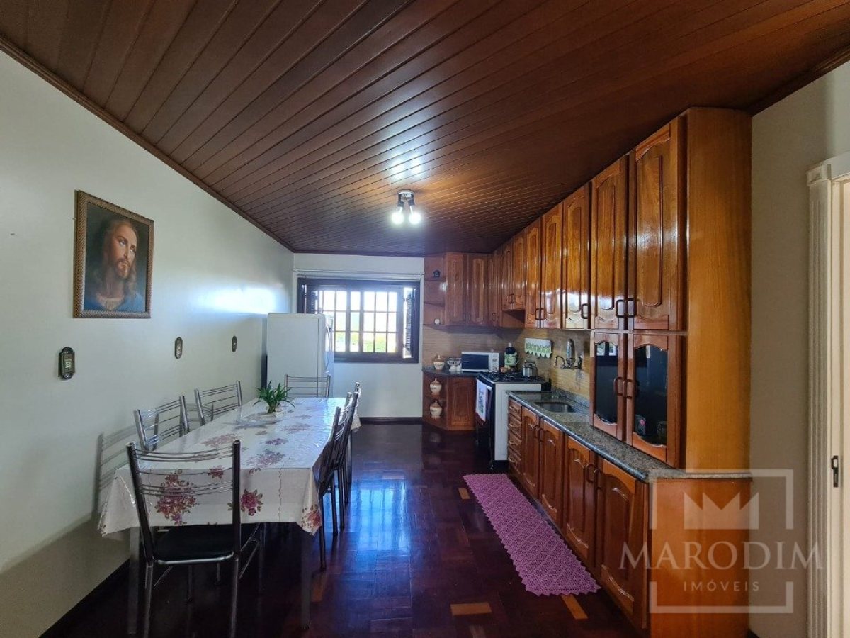 Casa com 231m², 3 dormitórios, Nao suíte, no bairro Santa Rita em Marau