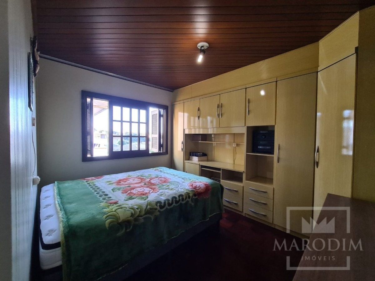 Casa com 231m², 3 dormitórios, Nao suíte, no bairro Santa Rita em Marau