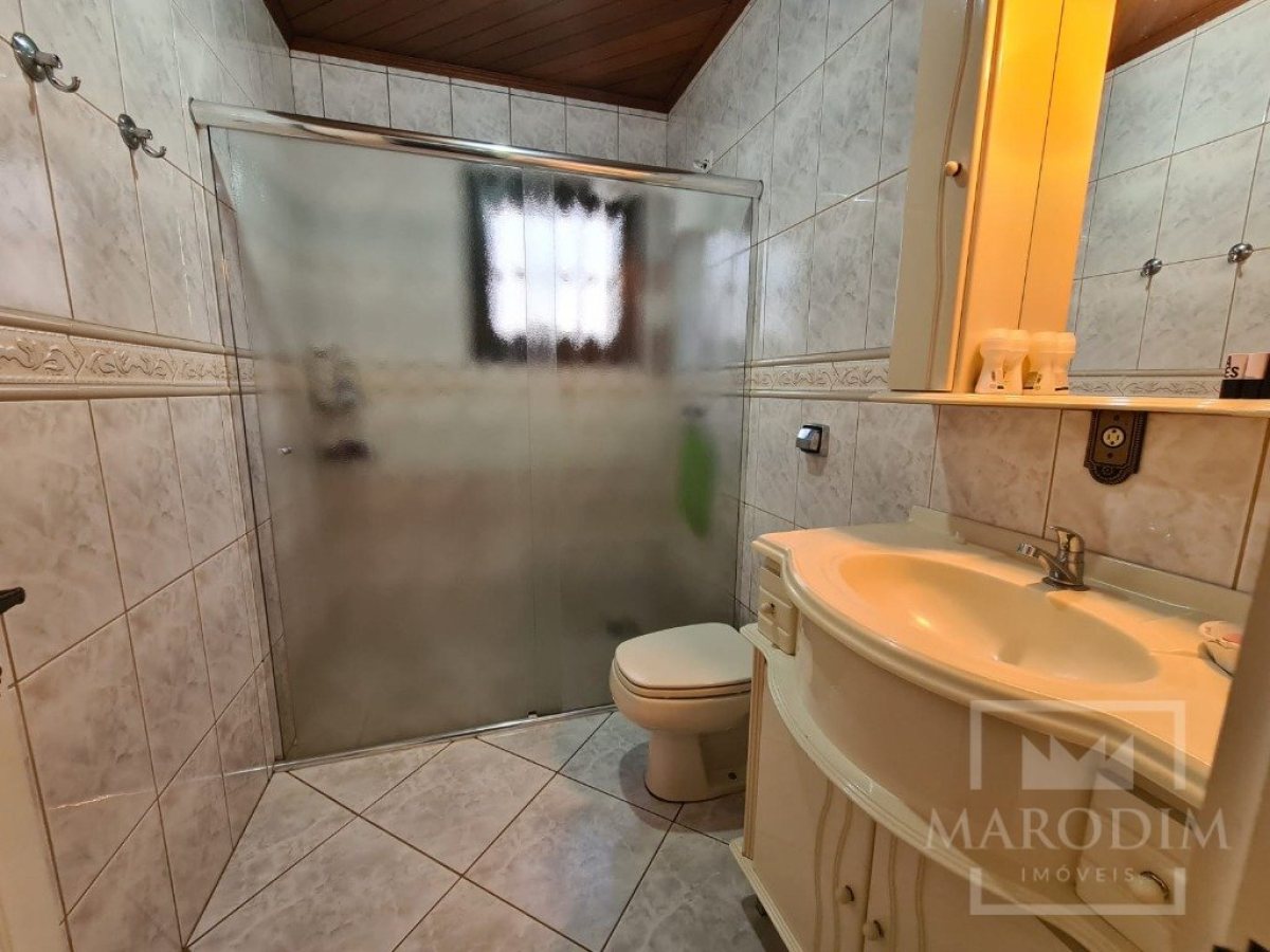 Casa com 231m², 3 dormitórios, Nao suíte, no bairro Santa Rita em Marau