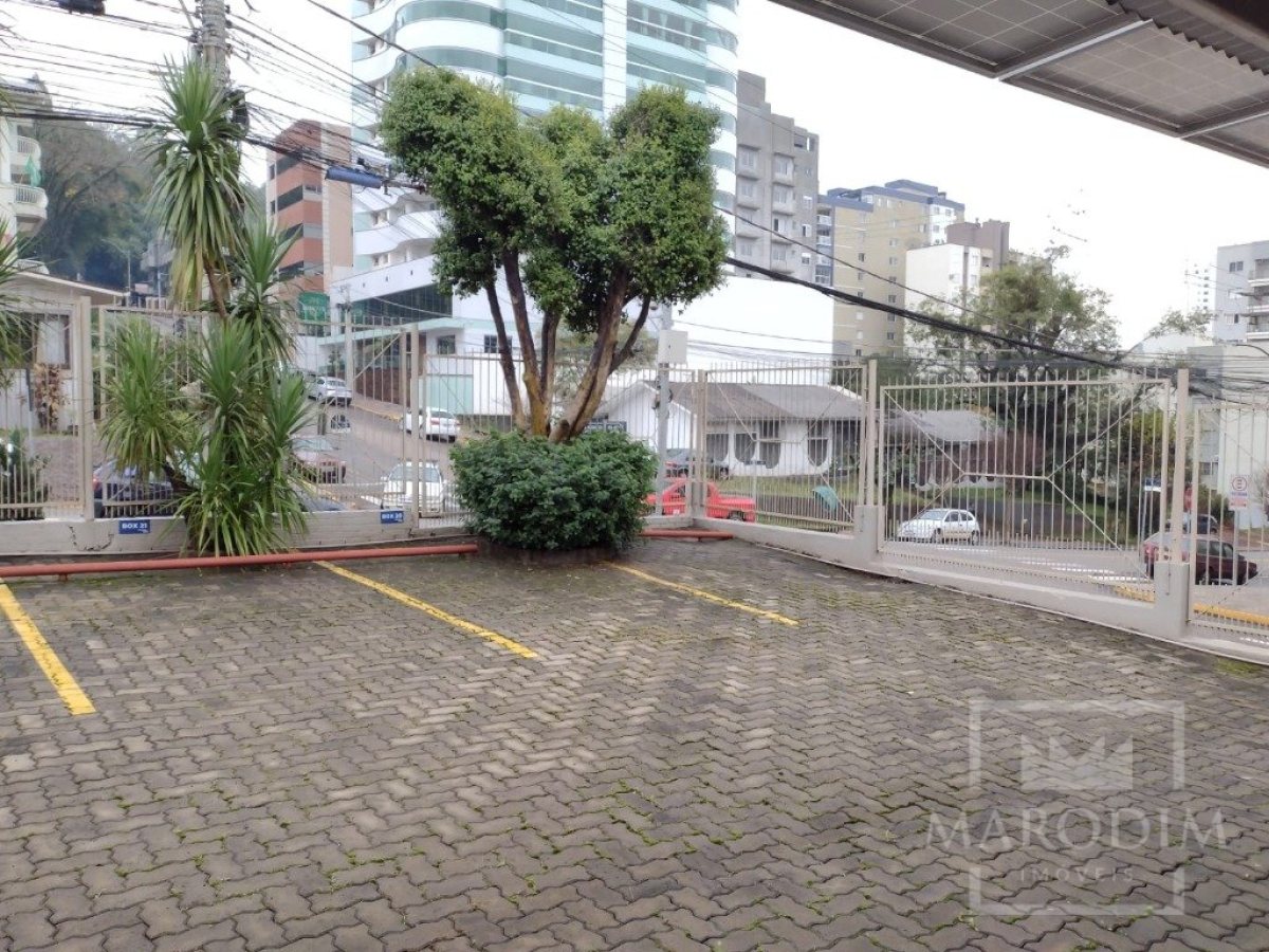 Salas/Conjuntos com 535m², Nao suíte, no bairro Centro em Marau
