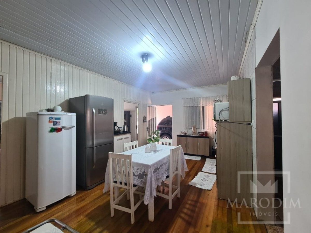 Casa com 100m², 3 dormitórios, Nao suíte, 1 vaga, no bairro São José  Operário em Marau