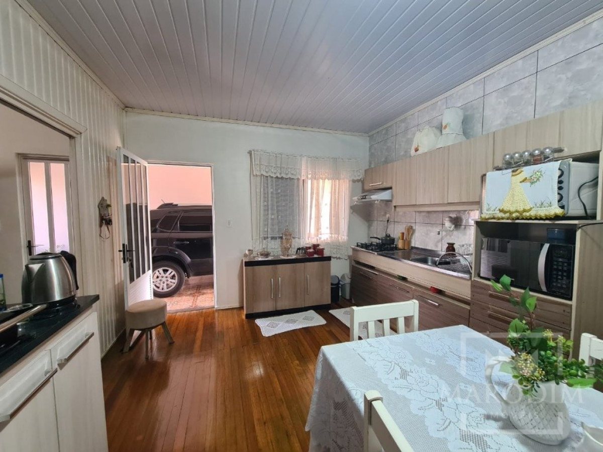 Casa com 100m², 3 dormitórios, Nao suíte, 1 vaga, no bairro São José  Operário em Marau