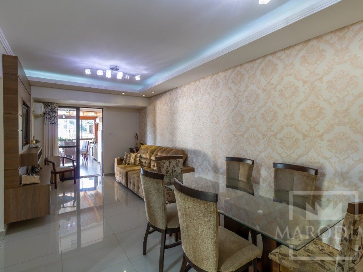 Apartamento com 234m², 3 dormitórios, Sim suíte, 2 vagas, no bairro Centro em Marau