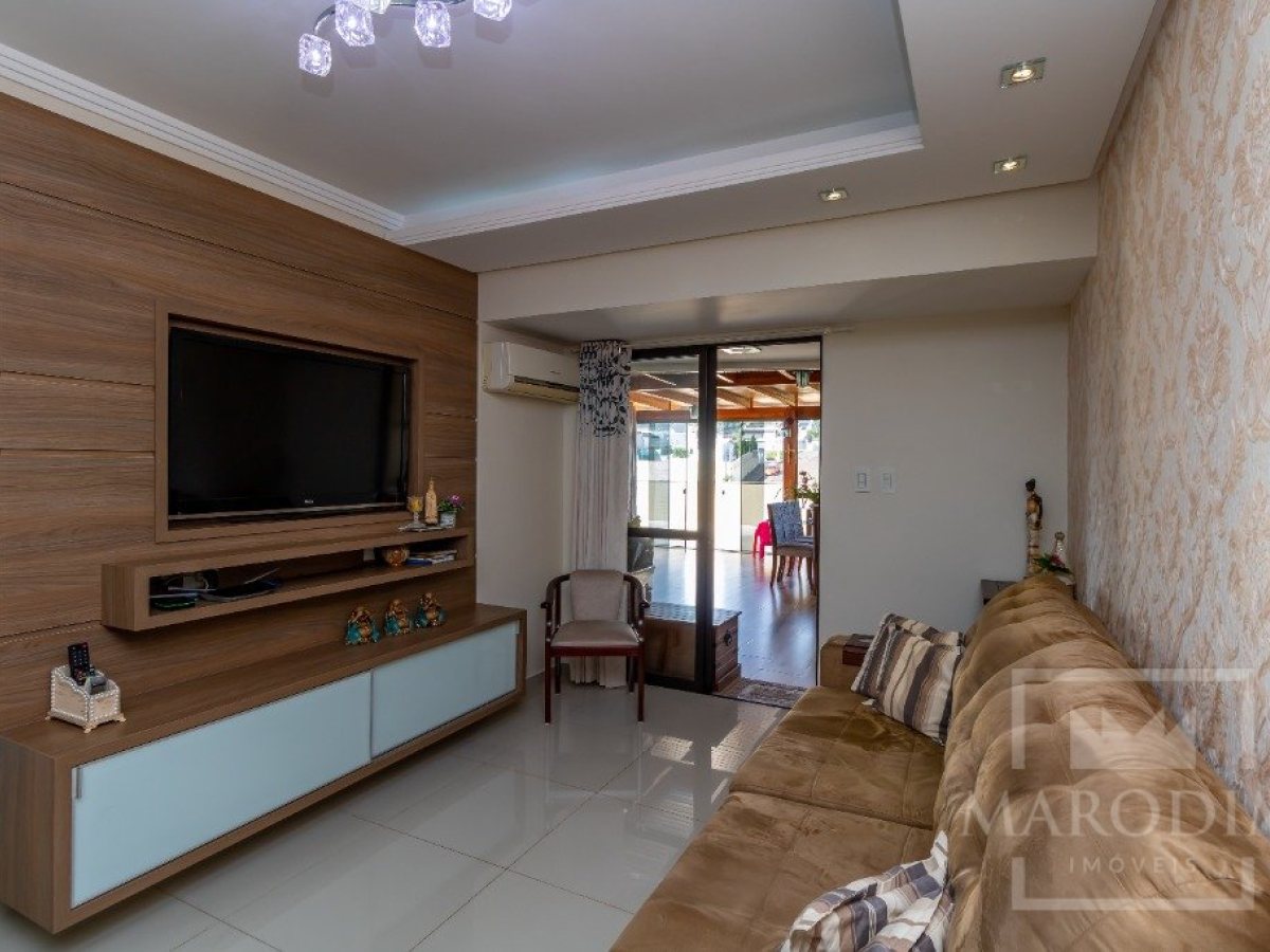 Apartamento com 234m², 3 dormitórios, Sim suíte, 2 vagas, no bairro Centro em Marau