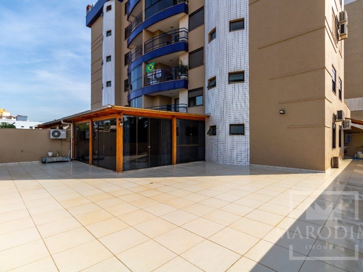 Apartamento com 234m², 3 dormitórios, Sim suíte, 2 vagas, no bairro Centro em Marau