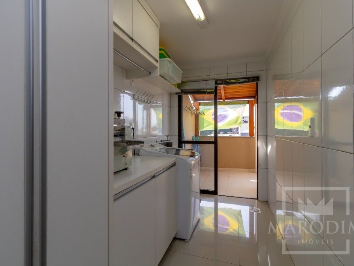 Apartamento com 234m², 3 dormitórios, Sim suíte, 2 vagas, no bairro Centro em Marau