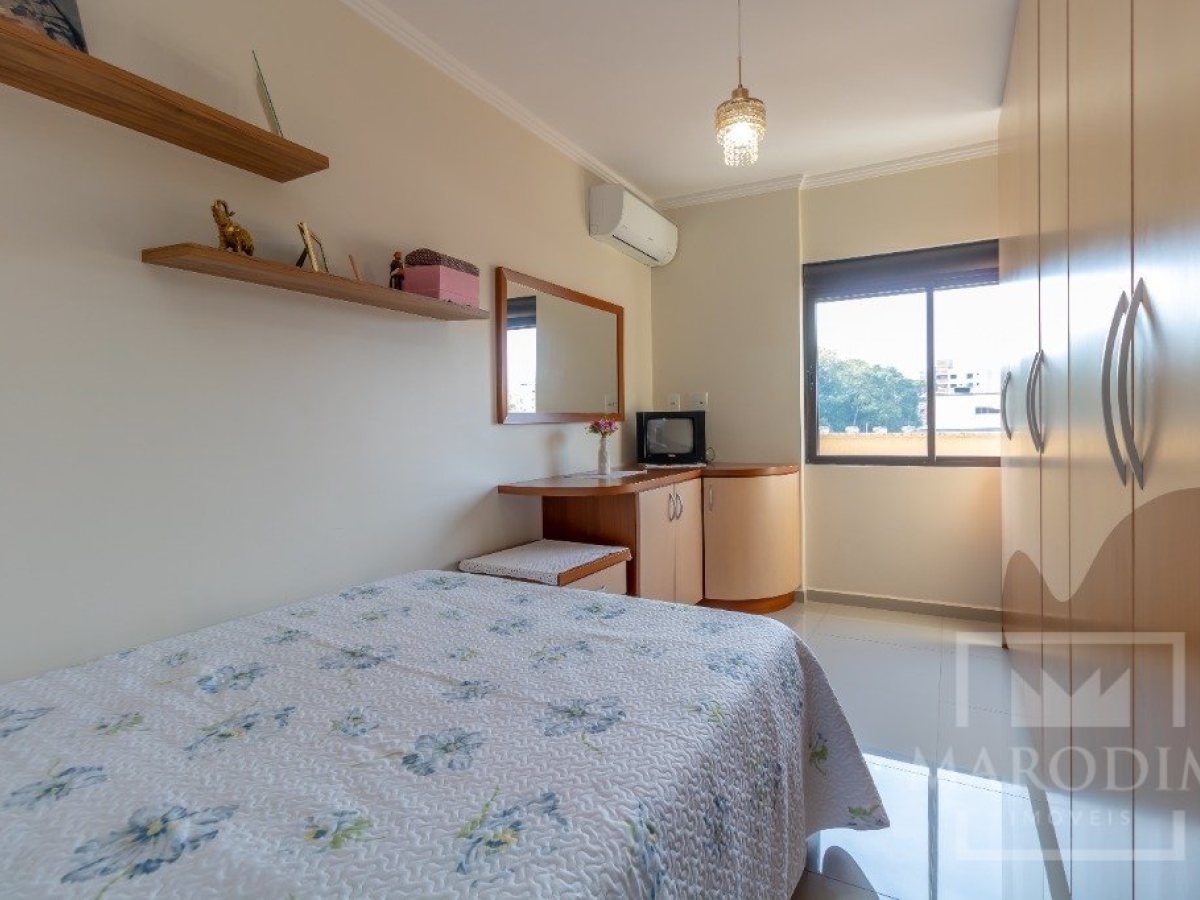 Apartamento com 234m², 3 dormitórios, Sim suíte, 2 vagas, no bairro Centro em Marau