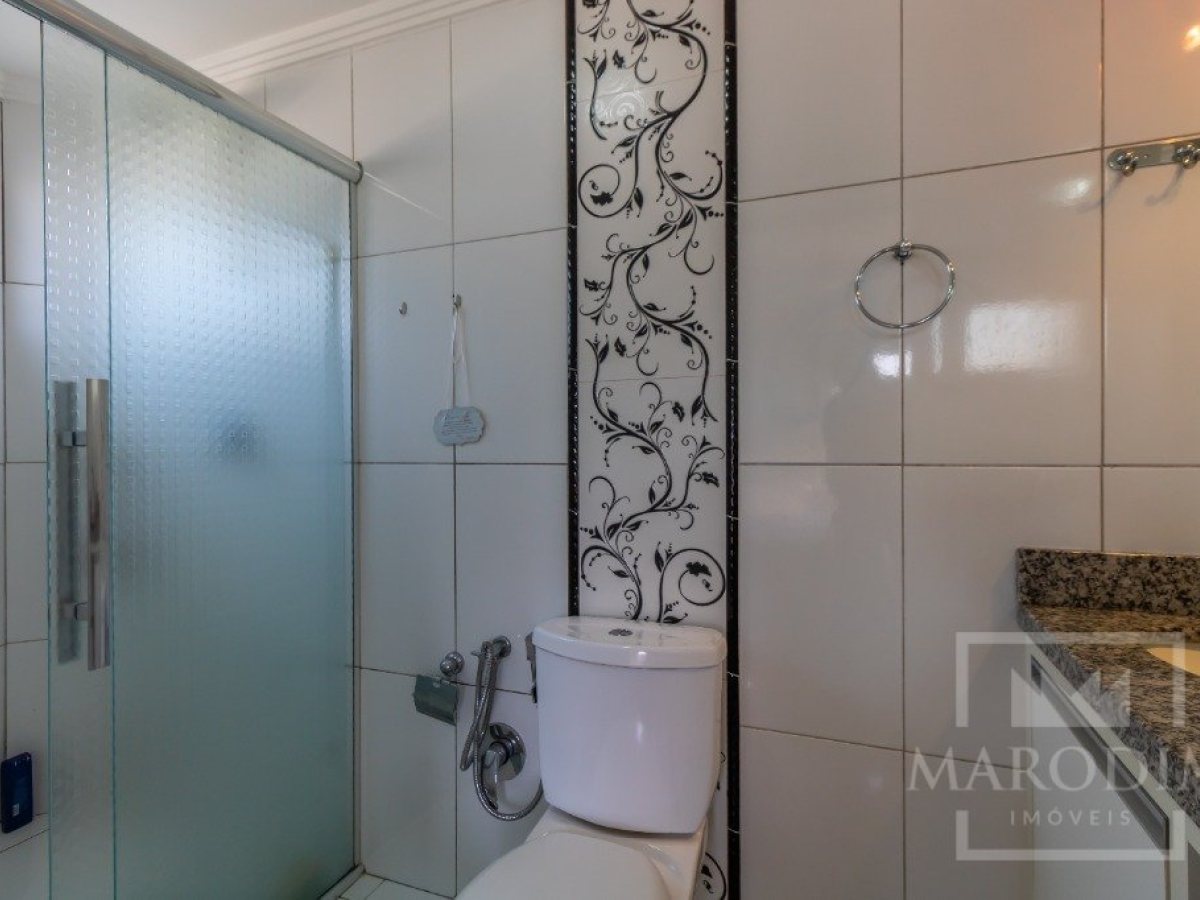 Apartamento com 234m², 3 dormitórios, Sim suíte, 2 vagas, no bairro Centro em Marau