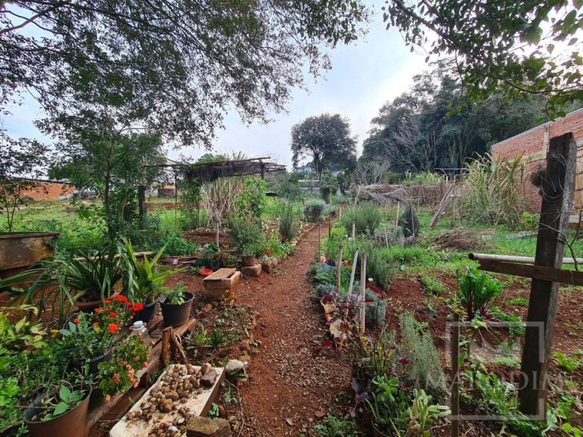 Terreno com 711m², Nao suíte, no bairro Bosque em Marau