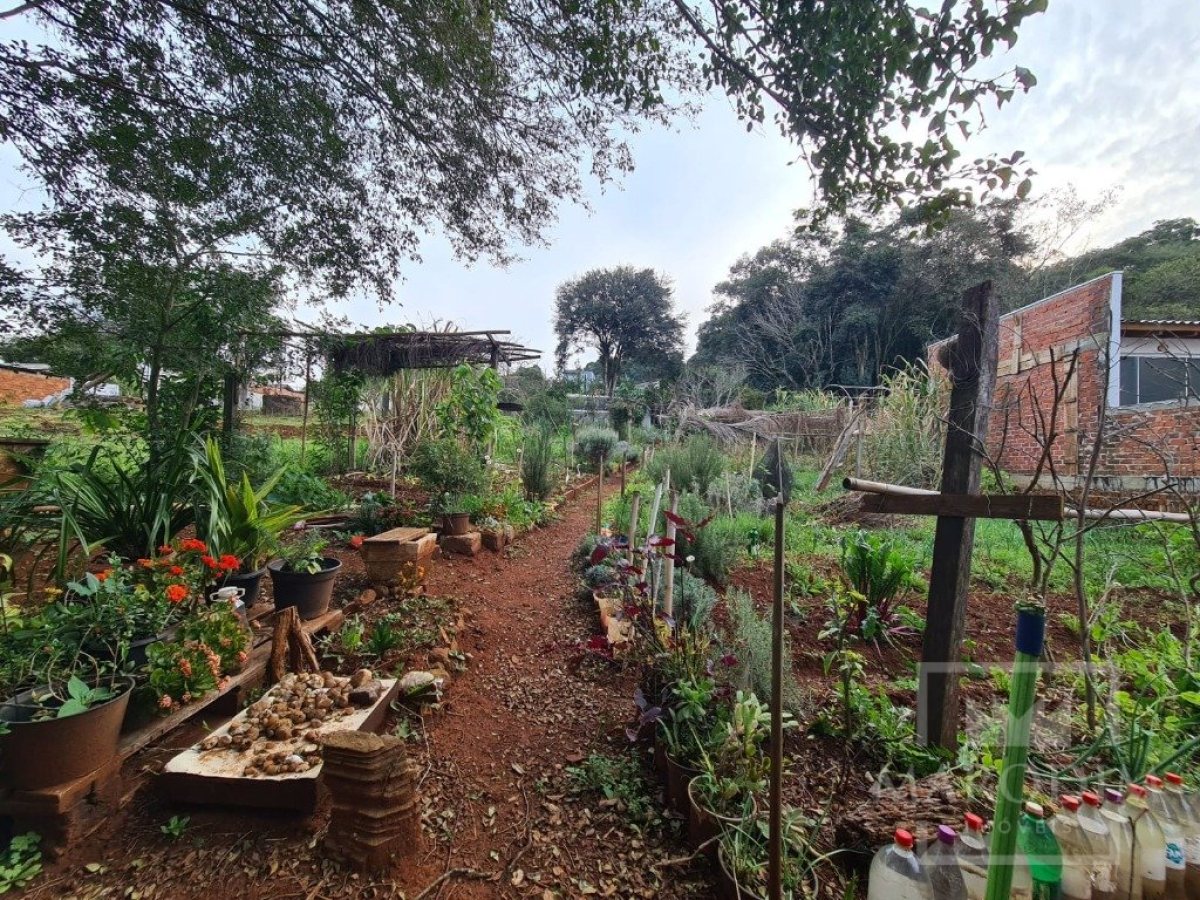 Terreno com 711m², Nao suíte, no bairro Bosque em Marau