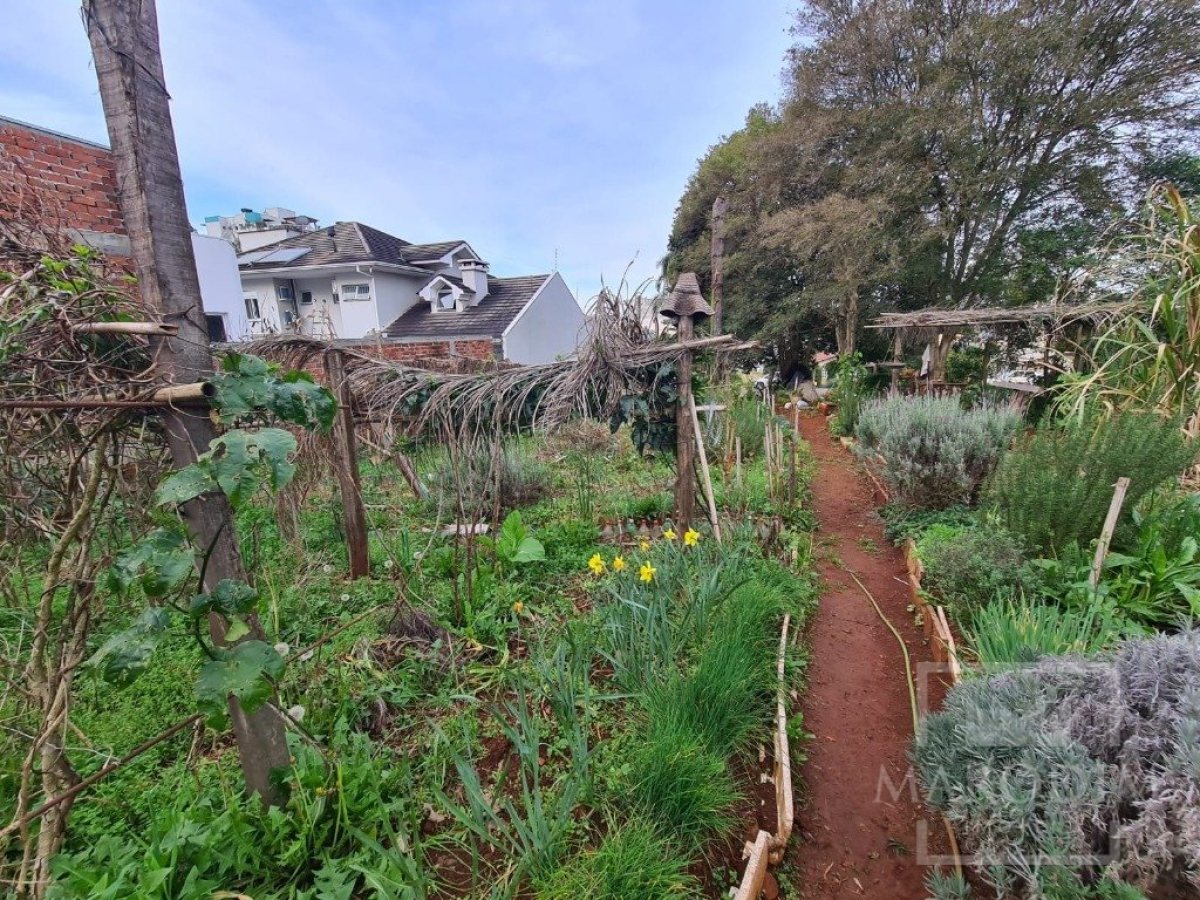 Terreno com 711m², Nao suíte, no bairro Bosque em Marau