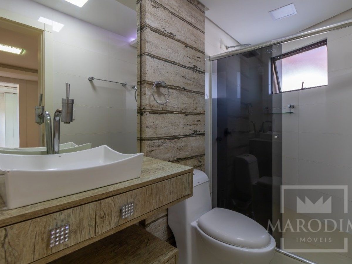 Apartamento com 334m², 3 dormitórios, Sim suíte, 2 vagas, no bairro Centro em Marau