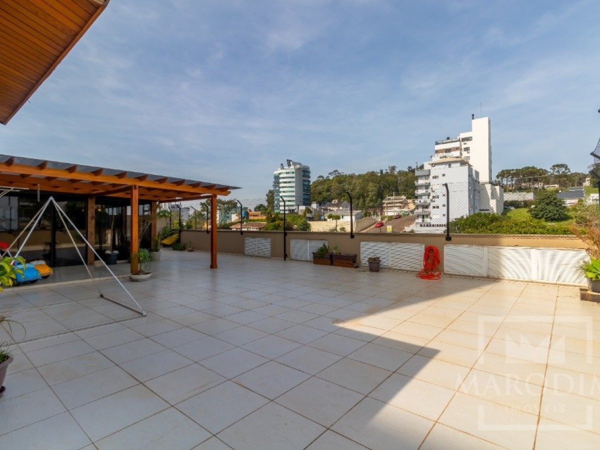 Apartamento com 334m², 3 dormitórios, Sim suíte, 2 vagas, no bairro Centro em Marau