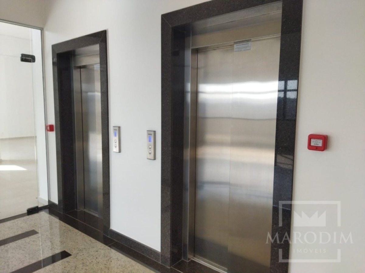 Salas/Conjuntos com 68m², Nao suíte, no bairro Centro em Marau