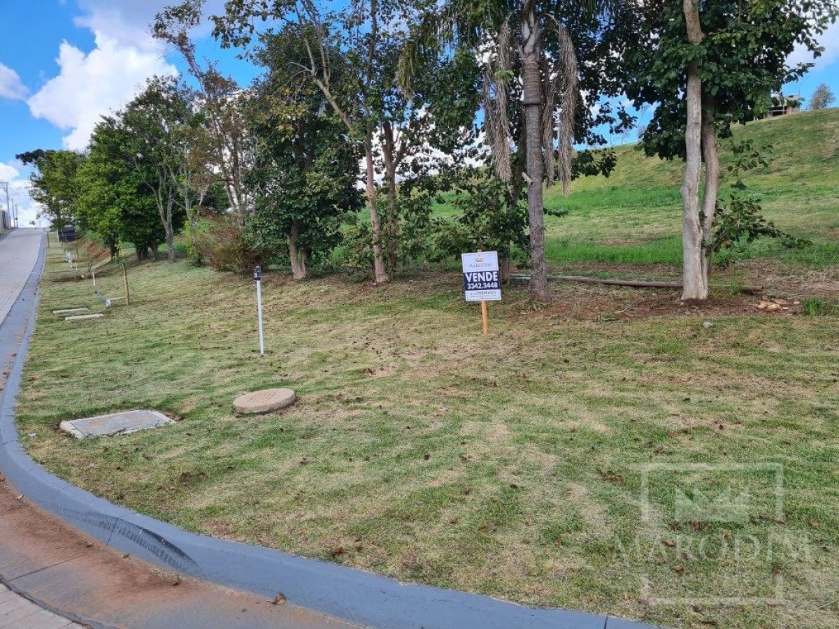 Terreno com 424m², Nao suíte, no bairro Rodovia ERS 324 em Marau