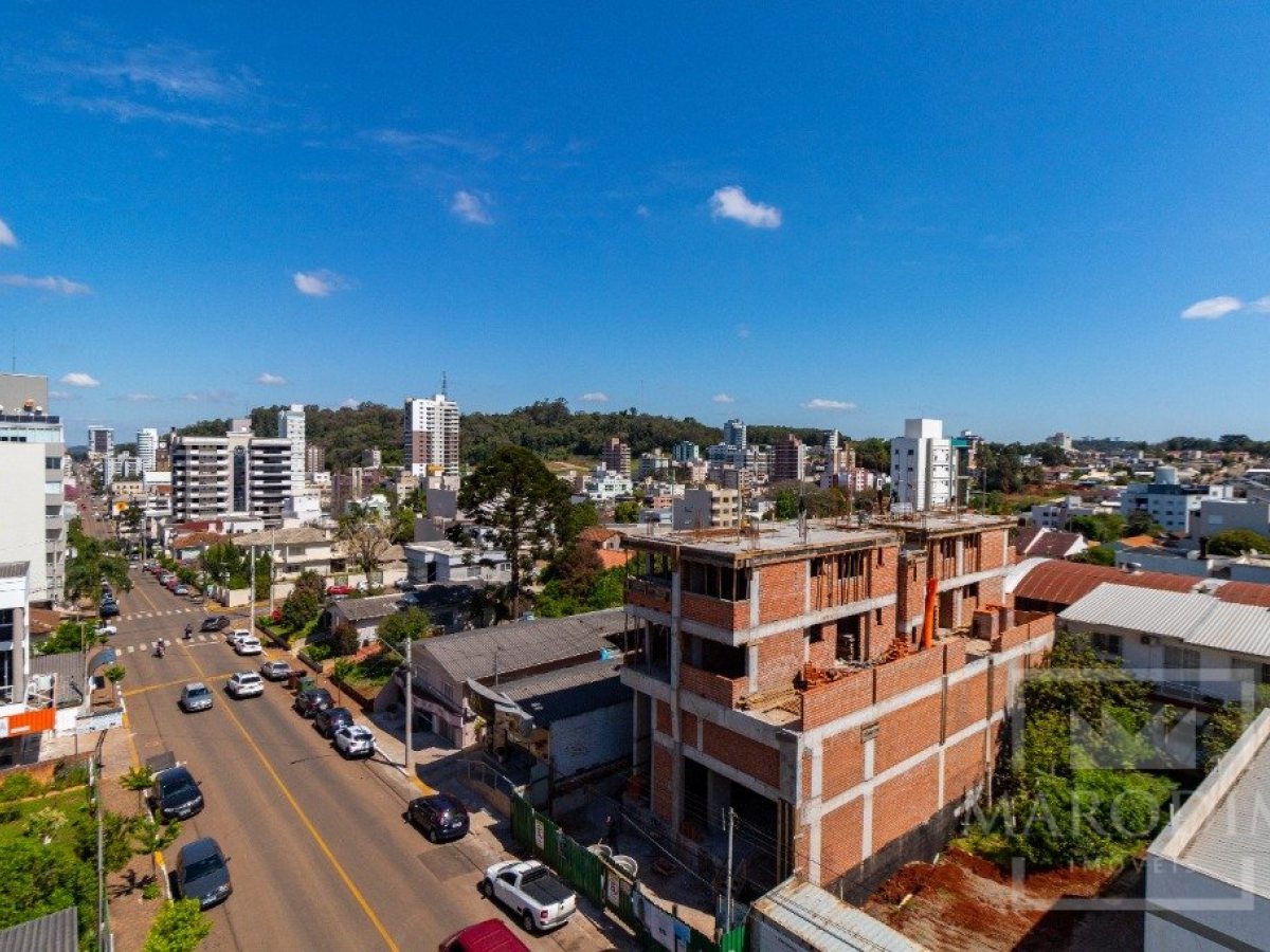 Apartamento com 62m², 2 dormitórios, Nao suíte, 1 vaga, no bairro Centro em Marau