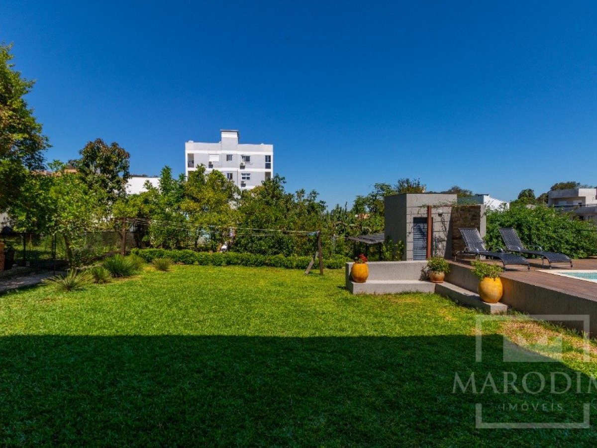 Casa com 260m², 3 dormitórios, Sim suíte, 4 vagas, no bairro Jardim  América em Marau